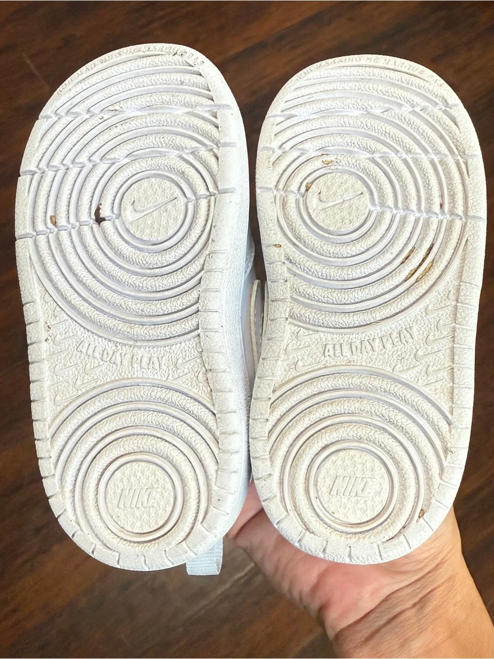 Nike Court Borough Low 2 Toddler White Sneakers Size 6C Hook & Loop